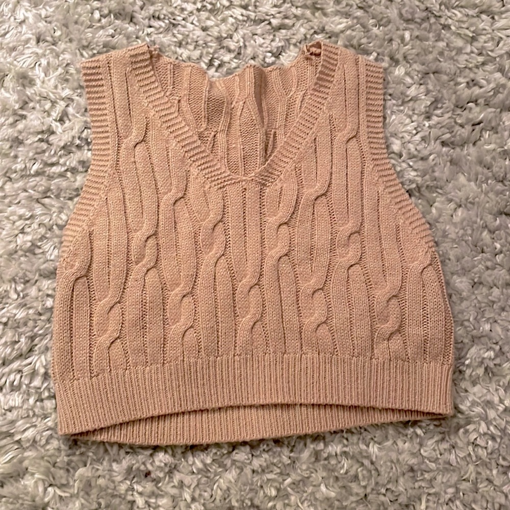SHEIN Cropped Beige/Brown Sweater Vest